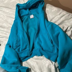 ARITZIA TNA cozy boyfriend jacket crop turquoise